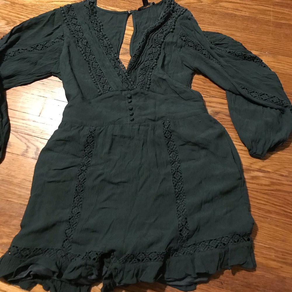 3/4 length sleeved shorts romper